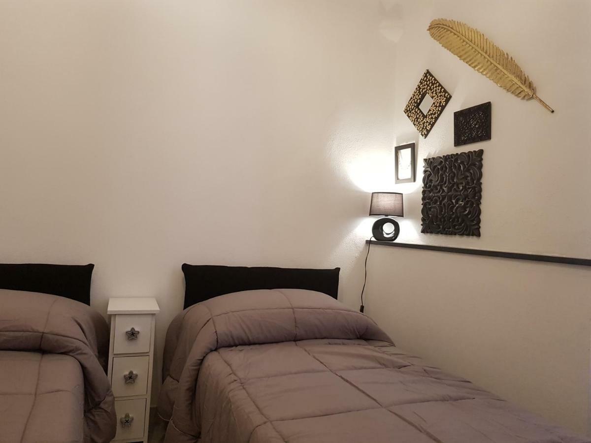 شقة Modern Flat With Panoramic Terrace In Zuccarello المظهر الخارجي الصورة