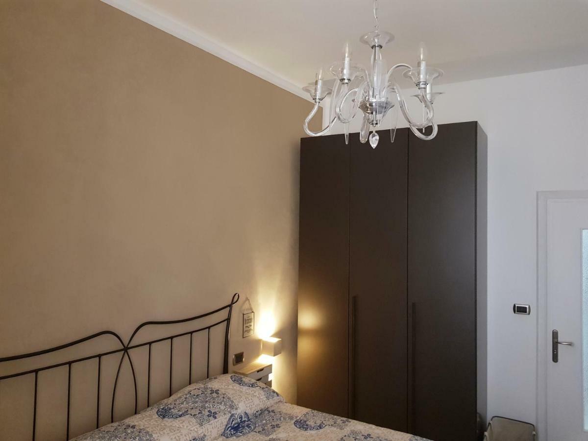 شقة Modern Flat With Panoramic Terrace In Zuccarello المظهر الخارجي الصورة