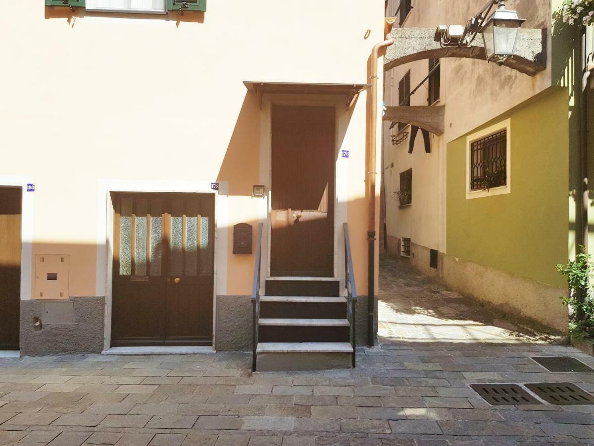 شقة Modern Flat With Panoramic Terrace In Zuccarello المظهر الخارجي الصورة