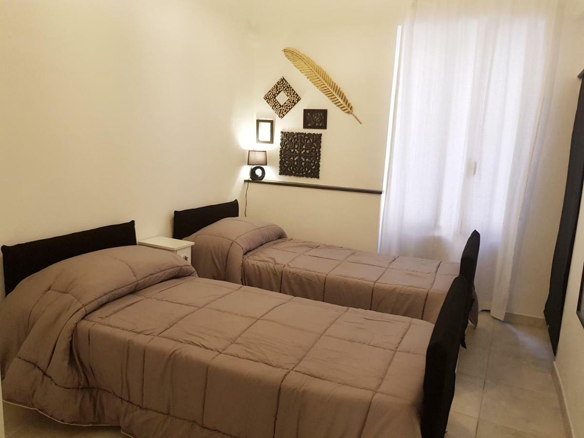 شقة Modern Flat With Panoramic Terrace In Zuccarello المظهر الخارجي الصورة