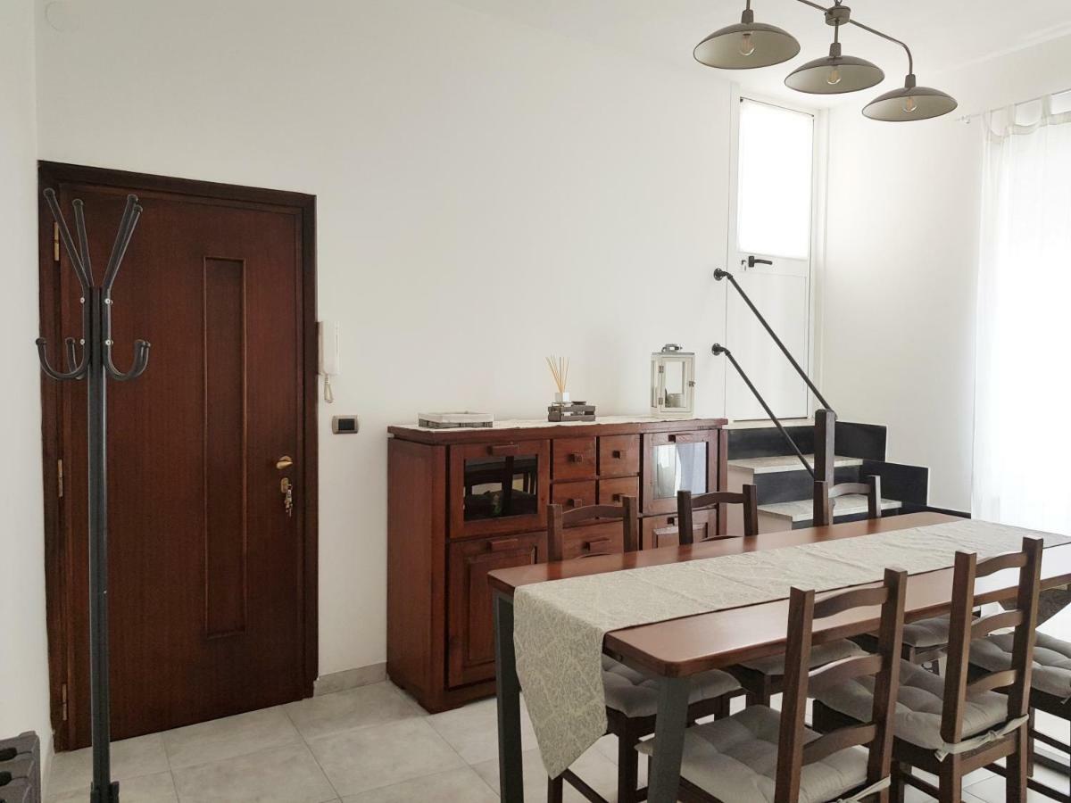 شقة Modern Flat With Panoramic Terrace In Zuccarello المظهر الخارجي الصورة