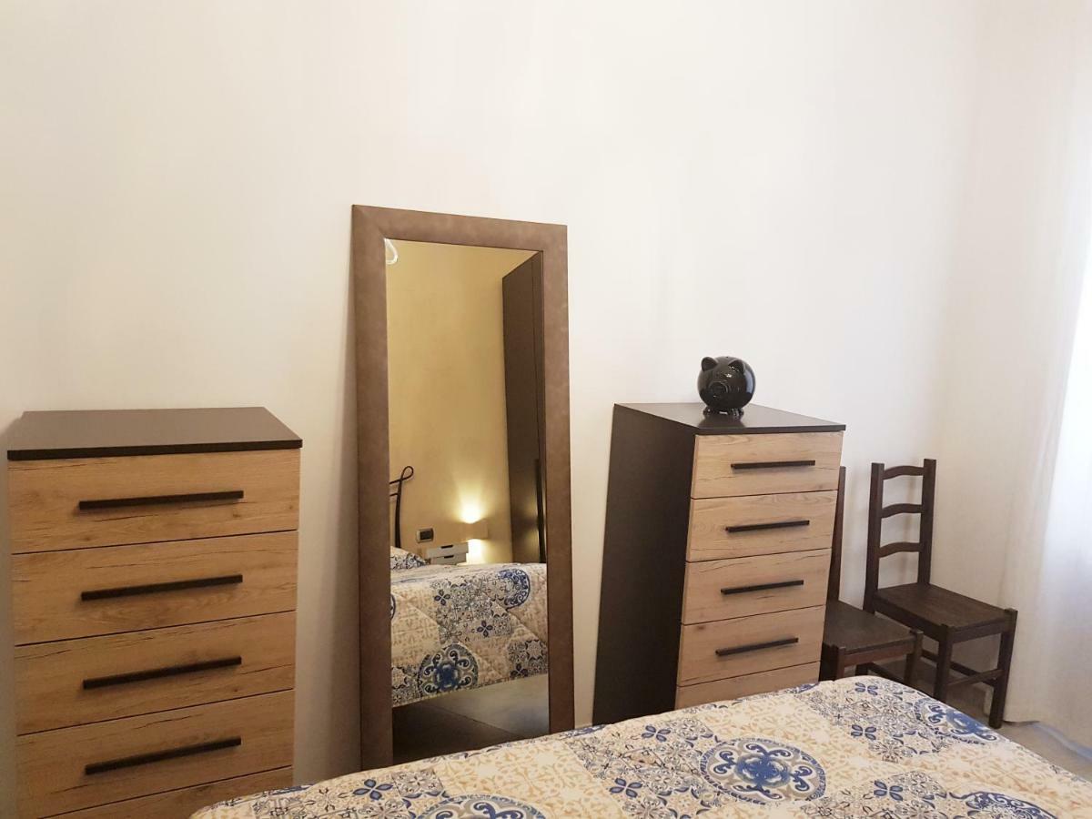 شقة Modern Flat With Panoramic Terrace In Zuccarello المظهر الخارجي الصورة