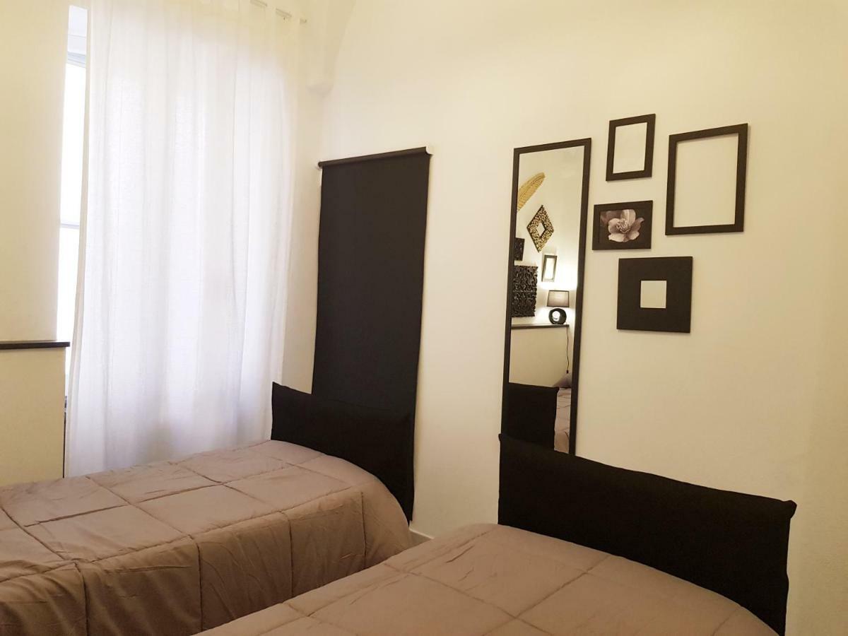 شقة Modern Flat With Panoramic Terrace In Zuccarello المظهر الخارجي الصورة